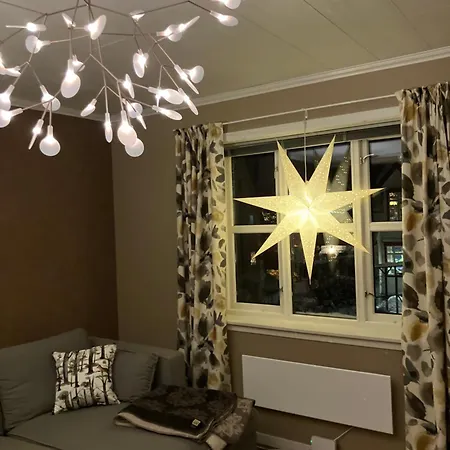 Lys, Koselig Og Sentrumsnaer I Stille Villastrok! Appartamento